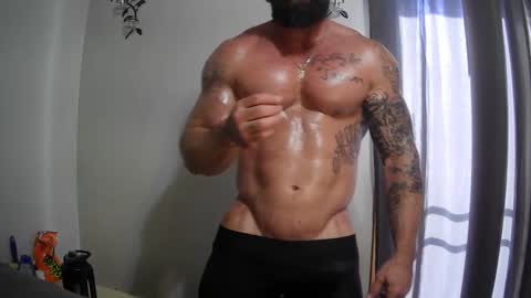 Snapshot of imnewherelollol chatting on September 15, 2:28 pm Majordadbod101 online show from September 15, 2:28 pm