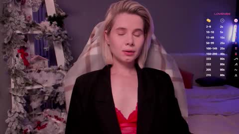 Mia online show from January 6, 10:41 am