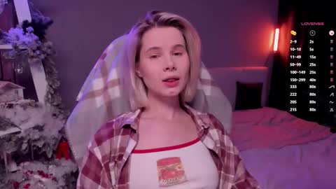 Mia online show from January 12, 1:27 pm