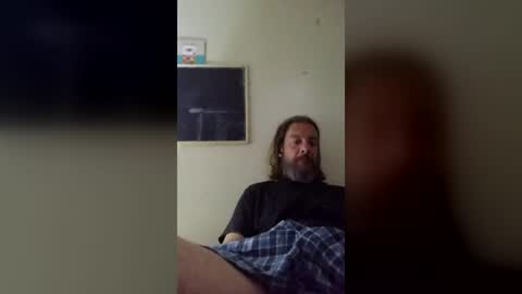 imnotthere444 online show from June 14, 9:22 am