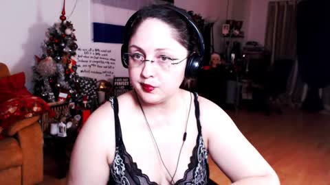 Snapshot of imperatrizasado chatting on January 31, 8:12 pm Empress online show from January 31, 8:12 pm