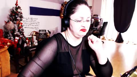 Snapshot of imperatrizasado chatting on February 9, 7:27 am Empress online show from February 9, 7:27 am