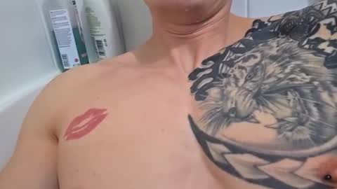 Snapshot of impressedmuch459 chatting on February 19, 9:38 am impressedmuch459 online show from February 19, 9:38 am