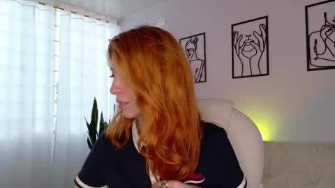 Sienna online show from September 24, 9:07 pm