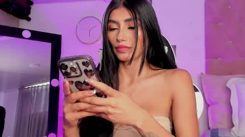 Snapshot of imtami04 chatting on April 4, 8:06 pm imtami04 online show from April 4, 8:06 pm