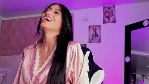 imtami04 online show from May 6, 8:47 pm
