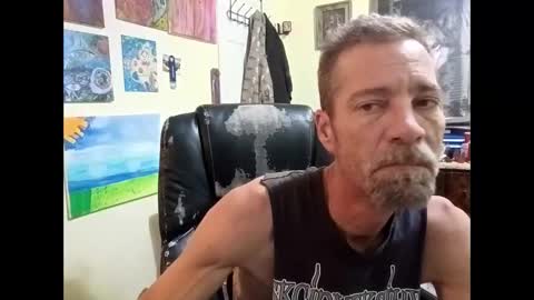 Snapshot of imtru chatting on June 1, 4:31 pm imtru online show from June 1, 4:31 pm