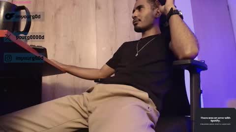 Snapshot of imyourg0d chatting on March 15, 4:18 am Daniel thumb up me please its important Im new INDEPENDENT MODEL online show from March 15, 4:18 am