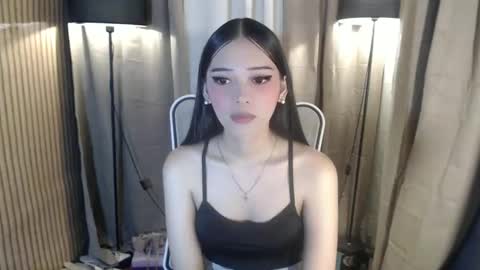 Snapshot of imyourlegalbaby chatting on December 2, 4:07 am Aki online show from December 2, 4:07 am