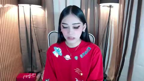 Snapshot of imyourlegalbaby chatting on January 9, 11:24 am Aki online show from January 9, 11:24 am