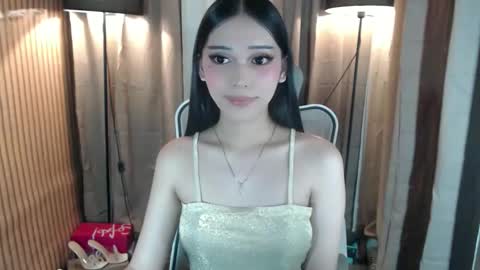 Snapshot of imyourlegalbaby chatting on February 13, 3:02 am Aki online show from February 13, 3:02 am