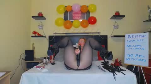 inannalove online show from March 10, 1:43 pm