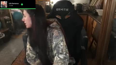 Snapshot of incognitoqueen chatting on February 17, 5:15 am Carter online show from February 17, 5:15 am