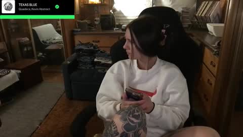 Snapshot of incognitoqueen chatting on March 10, 4:50 am Carter online show from March 10, 4:50 am