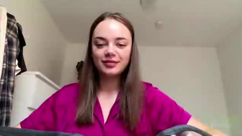 Snapshot of incredeblemira chatting on July 2, 9:15 am Mira online show from July 2, 9:15 am