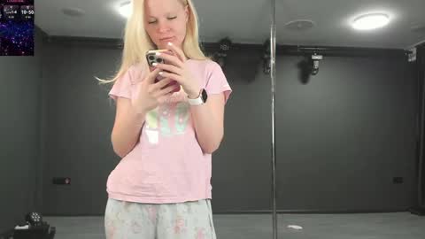 Masha online show from May 30, 7:11 pm