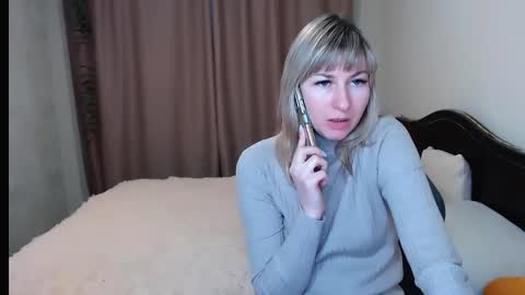 incredible_ariela online show from December 6, 1:00 pm