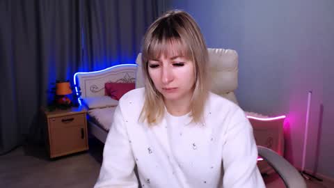 incredible_ariela online show from December 8, 10:41 am