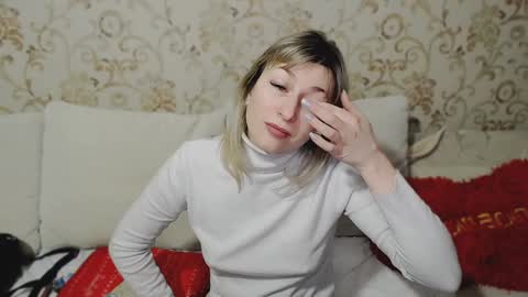 incredible_ariela online show from December 17, 4:32 pm