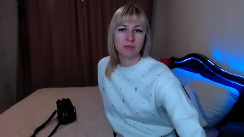 incredible_ariela online show from January 8, 9:32 am