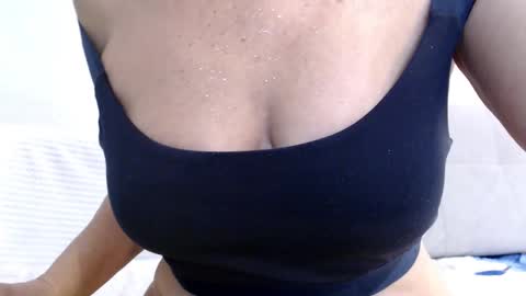 Della online show from January 27, 4:54 pm