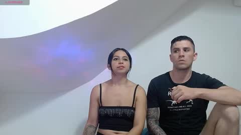 Snapshot of incubus_couple1 chatting on November 29, 4:26 am incubus_couple1 online show from November 29, 4:26 am