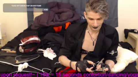 Snapshot of incubussy_x chatting on January 9, 5:34 am Incubussy X online show from January 9, 5:34 am