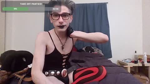 Snapshot of incubussy_x chatting on January 15, 6:54 am Incubussy X online show from January 15, 6:54 am