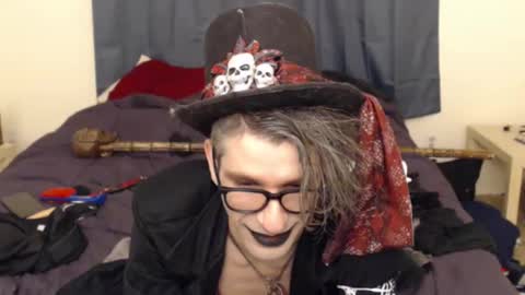 Snapshot of incubussy_x chatting on February 9, 7:38 am Incubussy X online show from February 9, 7:38 am