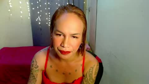 Snapshot of indaypakay_ts chatting on December 27, 4:36 am Pakay online show from December 27, 4:36 am