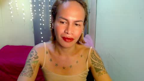 Snapshot of indaypakay_ts chatting on January 23, 8:57 am Pakay online show from January 23, 8:57 am