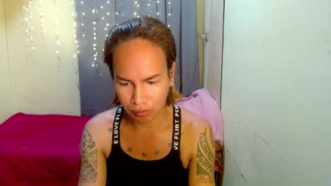 Snapshot of indaypakay_ts chatting on January 31, 10:42 am Pakay online show from January 31, 10:42 am