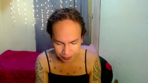 Snapshot of indaypakay_ts chatting on February 3, 3:31 am Pakay online show from February 3, 3:31 am