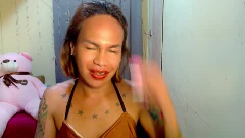 Snapshot of indaypakay_ts chatting on March 4, 10:13 am Pakay online show from March 4, 10:13 am