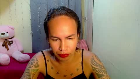 Snapshot of indaypakay_ts chatting on March 7, 5:51 am Pakay online show from March 7, 5:51 am