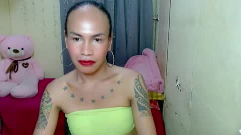 Snapshot of indaypakay_ts chatting on September 9, 8:36 am Pakay online show from September 9, 8:36 am