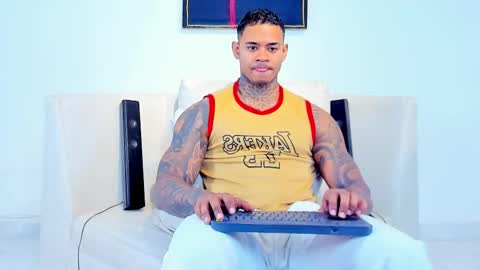 Snapshot of independent_project chatting on October 3, 5:15 am Jacobo online show from October 3, 5:15 am