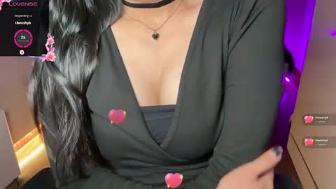 Ayesha online show from April 20, 6:31 pm