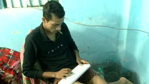 Snapshot of indian_bengali_boy chatting on October 3, 6:49 pm Suman Leo online show from October 3, 6:49 pm