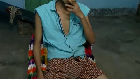 Snapshot of indian_bengali_boy chatting on October 27, 8:13 pm Suman Leo online show from October 27, 8:13 pm