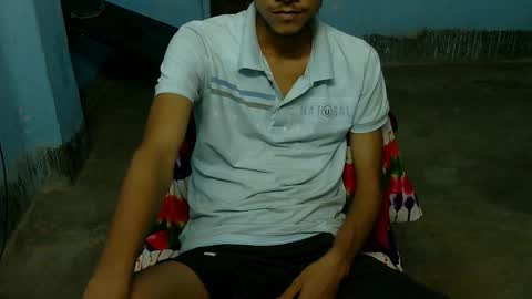 Snapshot of indian_bengali_boy chatting on October 29, 11:23 am Suman Leo online show from October 29, 11:23 am