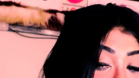 Bella Ambrosia online show from December 1, 12:59 am