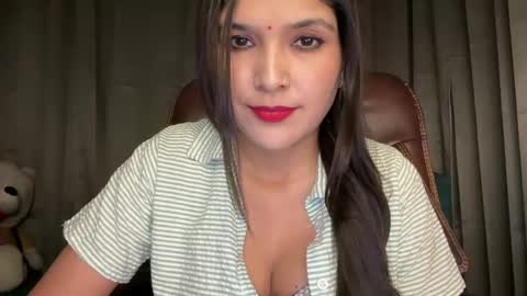 priya online show from May 10, 8:14 pm