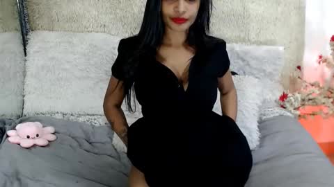 Jazmin online show from February 28, 6:20 pm