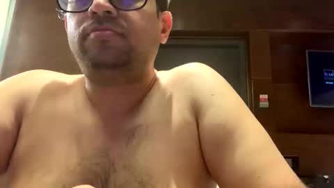 Nash online show from December 5, 8:05 pm