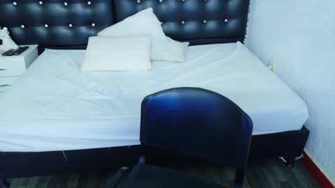 indian_whore18 online show from March 31, 8:42 pm