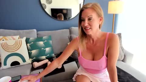 IndianaCooper - Showtimes - Mon-Fri 12pm and 930PM CST SatSun 930pm CST online show from September 29, 3:39 pm