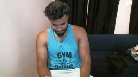 indian slim boy with big for u online show from April 20, 4:59 am