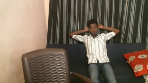 Snapshot of indianbull2023 chatting on June 19, 9:02 am indian slim boy with big for u online show from June 19, 9:02 am