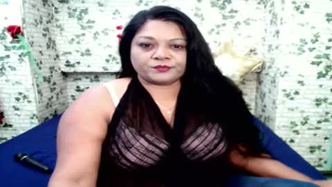 Snapshot of indiandelia chatting on October 1, 7:47 am indiandelia online show from October 1, 7:47 am